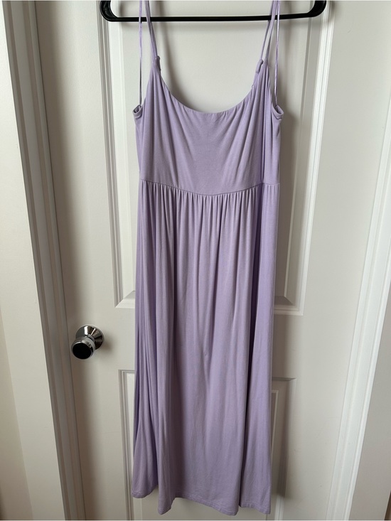 Old Navy Dresses & Skirts - Old Navy Lavender Spaghetti Strap Midi Dress